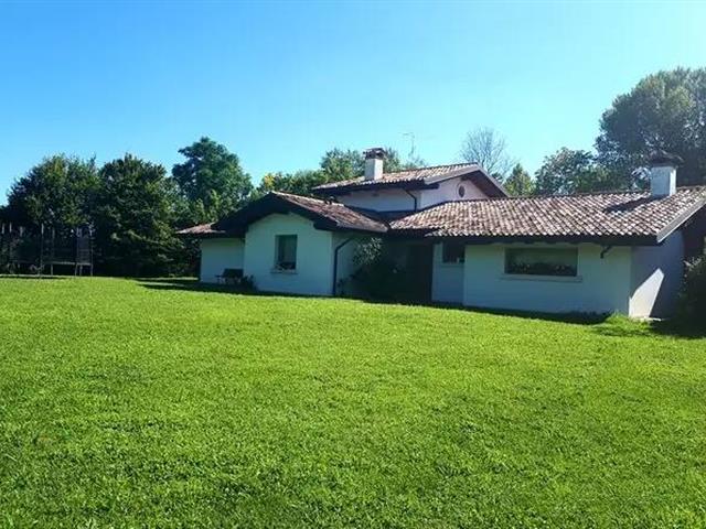 casa indipendente in vendita a Sacile