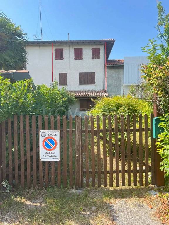 casa indipendente in vendita a Sacile