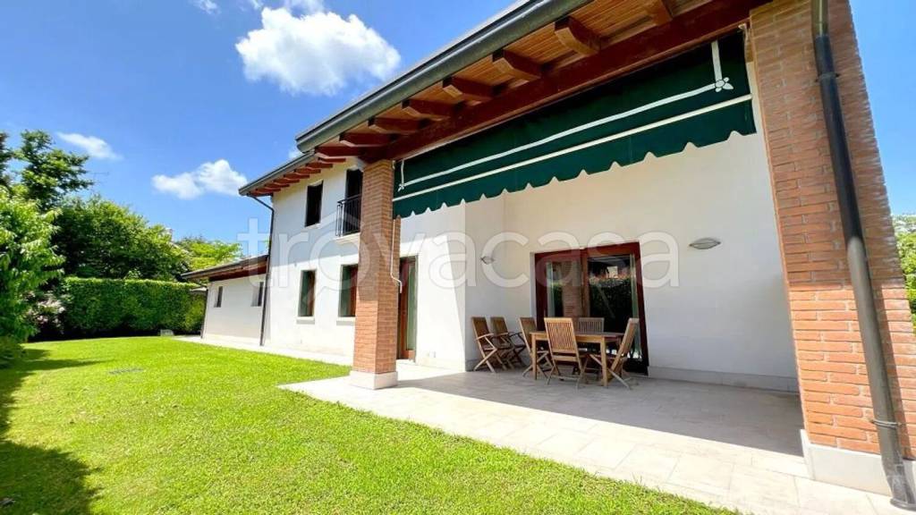 casa indipendente in vendita a Sacile in zona San Giovanni di Livenza