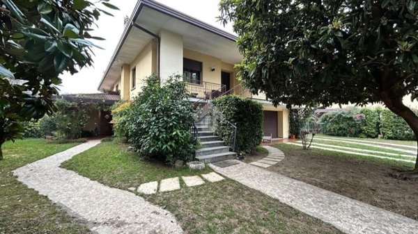 casa indipendente in vendita a Sacile