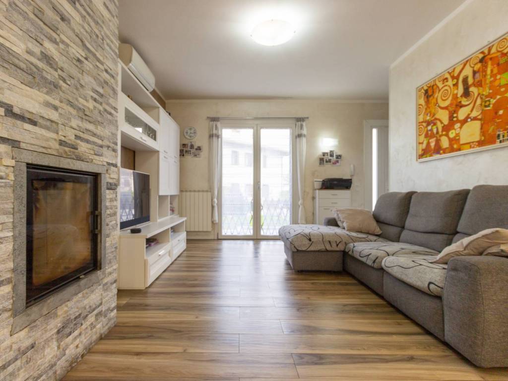 casa indipendente in vendita a Sacile in zona Villorba