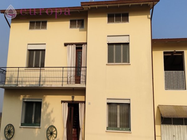 casa indipendente in vendita a Sacile