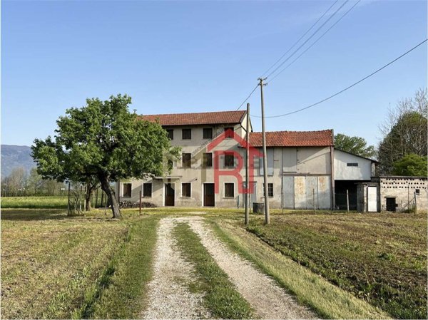 casa indipendente in vendita a Sacile