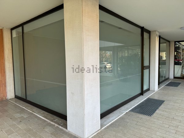 locale commerciale in vendita a Sacile