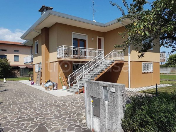 casa indipendente in vendita a Sacile