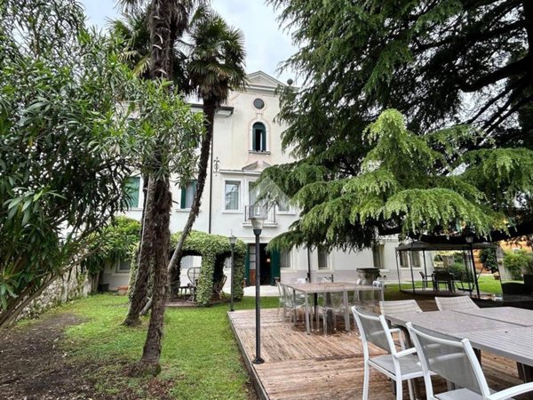casa indipendente in vendita a Sacile