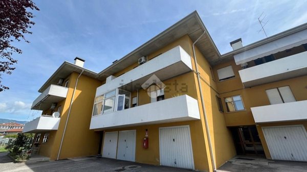 appartamento in vendita a Sacile in zona Topaligo