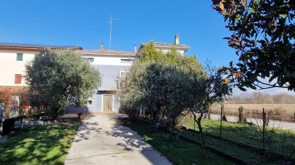 casa indipendente in vendita a Sacile in zona Villorba