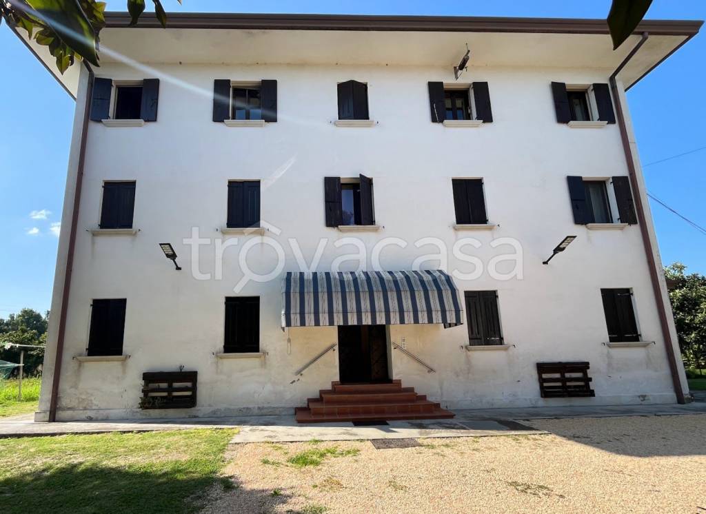 appartamento in vendita a Sacile in zona Cavolano