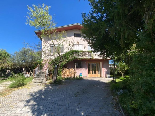 casa indipendente in vendita a Sacile in zona Cavolano
