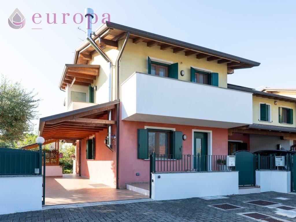 casa indipendente in vendita a Sacile in zona San Giovanni del Tempio