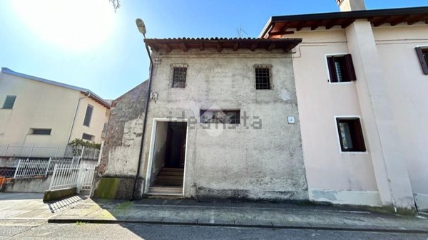 quadrivano in vendita a Sacile in zona Schiavoi