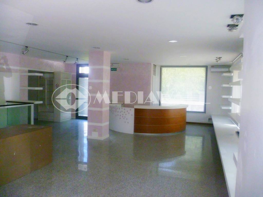 negozio in vendita a Sacile