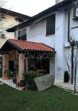 casa indipendente in vendita a Sacile