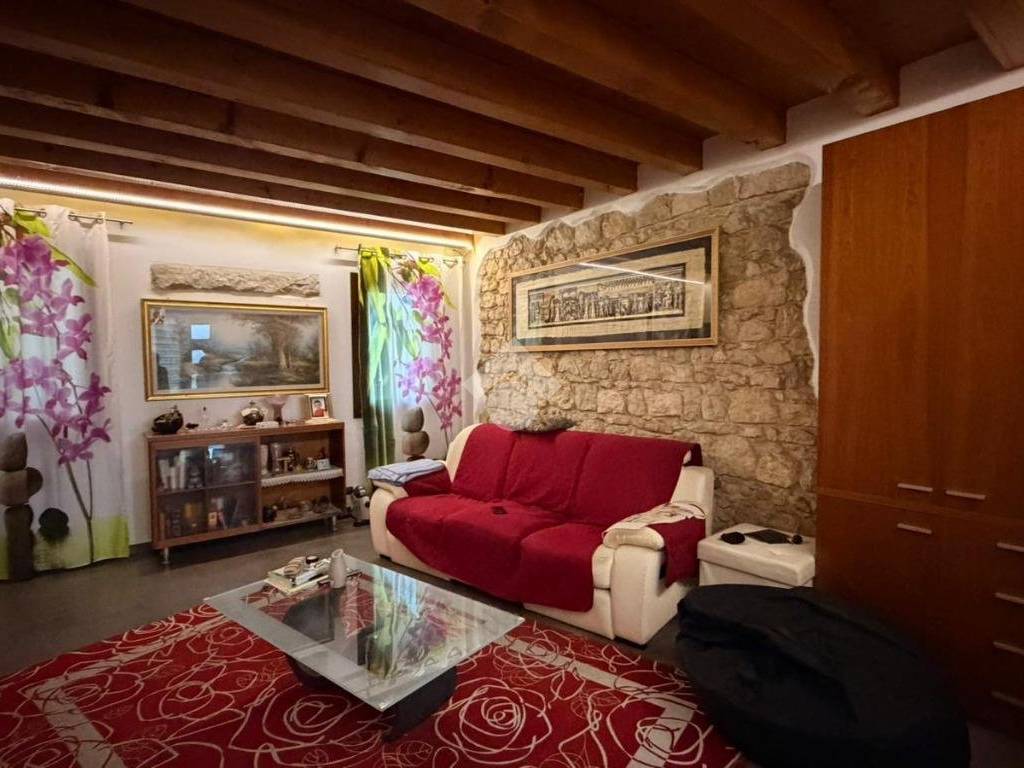 casa indipendente in vendita a Sacile