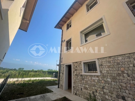 casa indipendente in vendita a Sacile in zona Cavolano