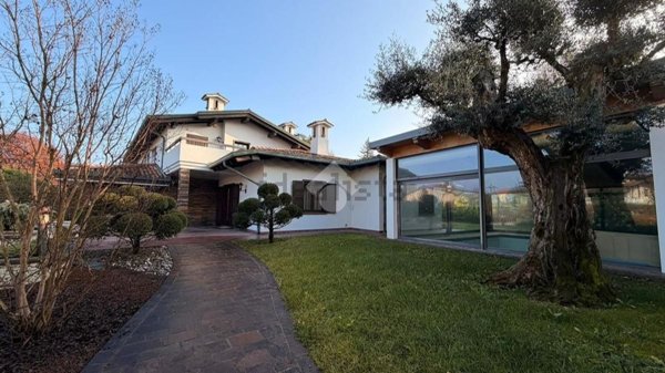 casa indipendente in vendita a Sacile