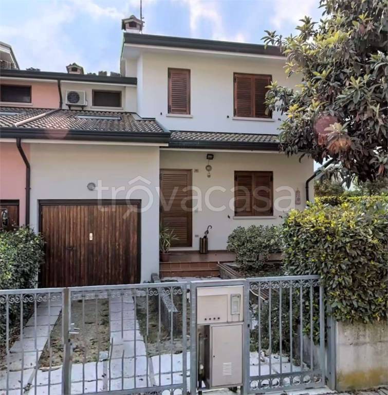 casa indipendente in vendita a Sacile