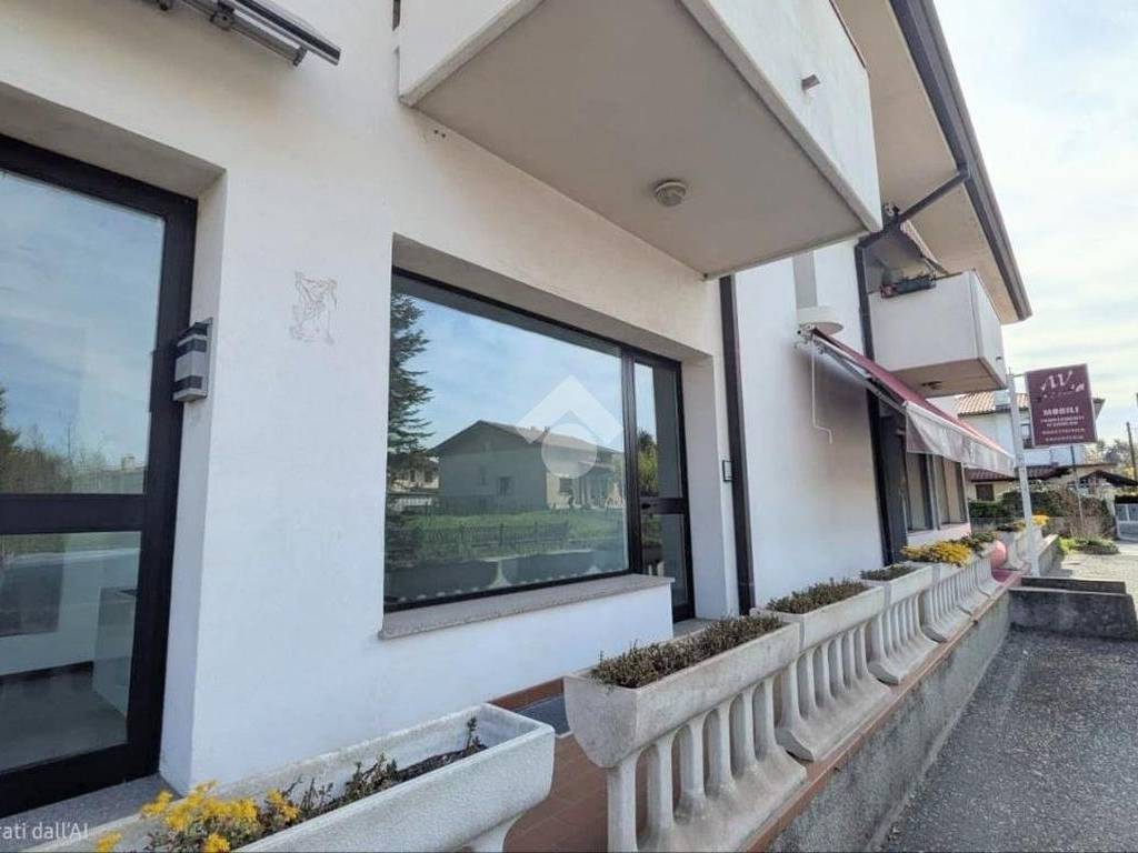 negozio in vendita a Sacile in zona San Giovanni di Livenza