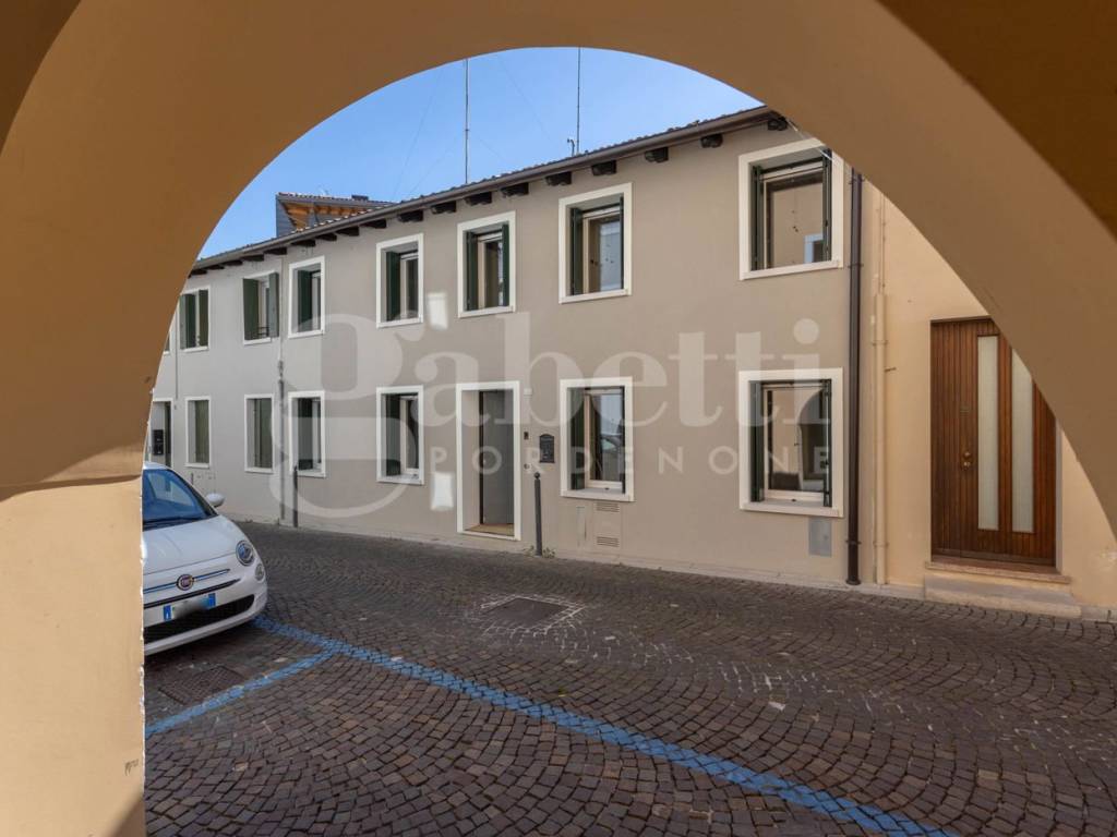casa indipendente in vendita a Sacile