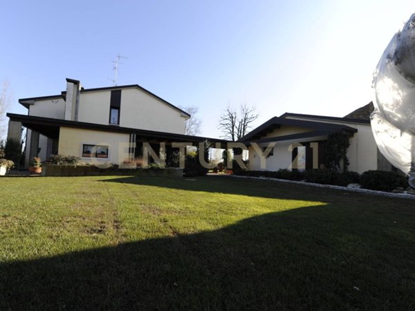 casa indipendente in vendita a Sacile