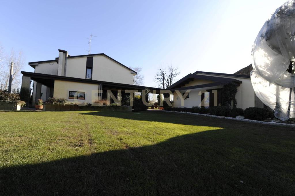 casa indipendente in vendita a Sacile