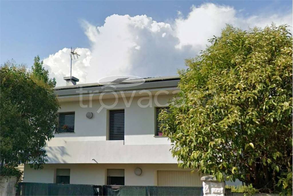 casa indipendente in vendita a Sacile
