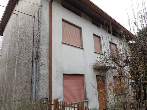 casa indipendente in vendita a Sacile
