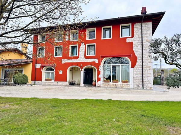 casa indipendente in vendita a Sacile