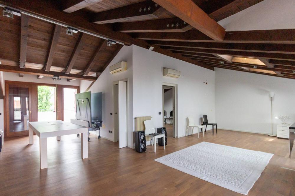 ufficio in vendita a Sacile