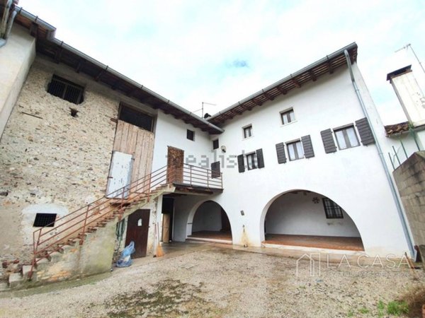 casa indipendente in vendita a San Giorgio della Richinvelda in zona Pozzo