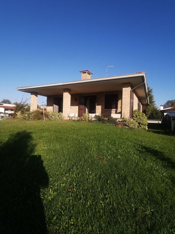 casa indipendente in vendita a San Giorgio della Richinvelda