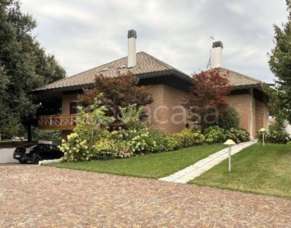 casa indipendente in vendita a San Giorgio della Richinvelda in zona Rauscedo