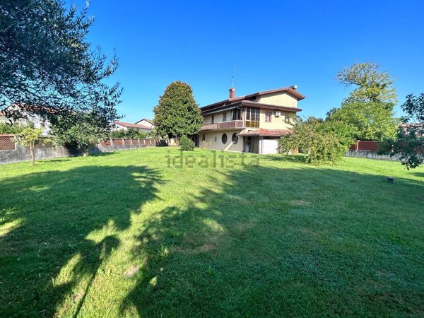 casa indipendente in vendita a San Giorgio della Richinvelda in zona Provesano
