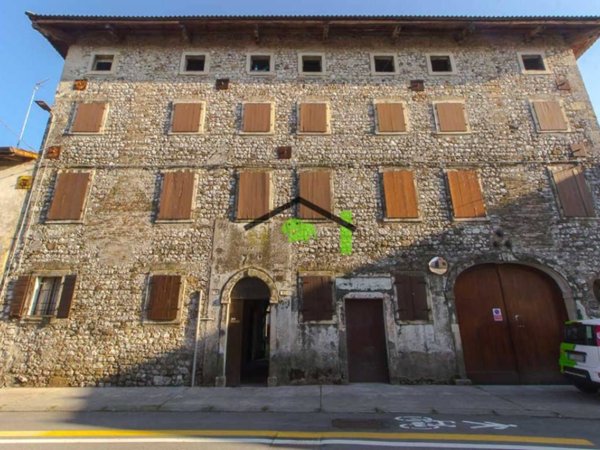 casa indipendente in vendita a San Giorgio della Richinvelda
