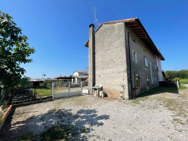 casa indipendente in vendita a San Giorgio della Richinvelda in zona Cosa