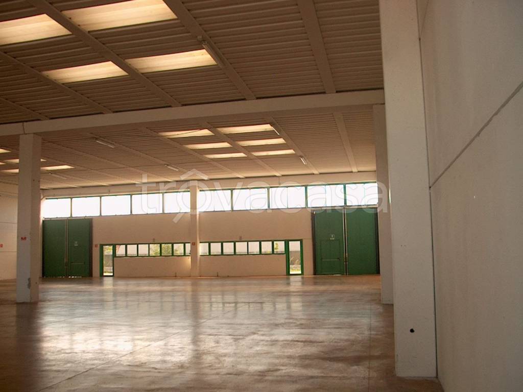 locale commerciale in vendita a San Quirino