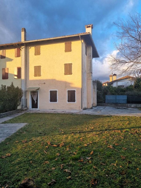 casa indipendente in vendita a San Quirino