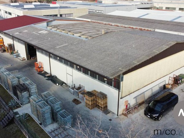 locale commerciale in vendita a San Quirino