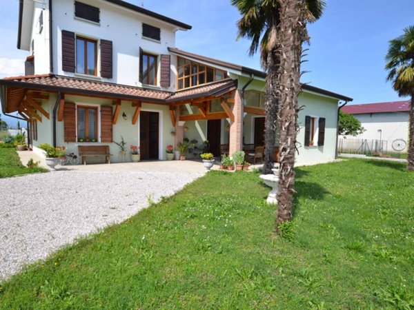 casa indipendente in vendita a San Quirino