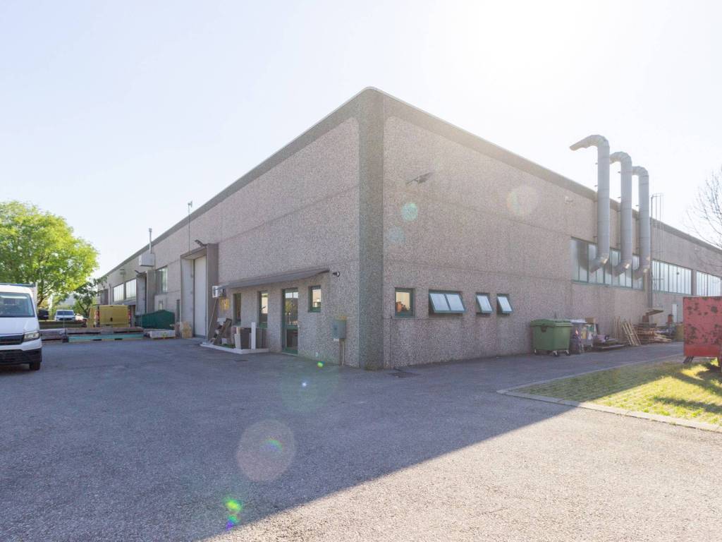 locale commerciale in vendita a San Quirino