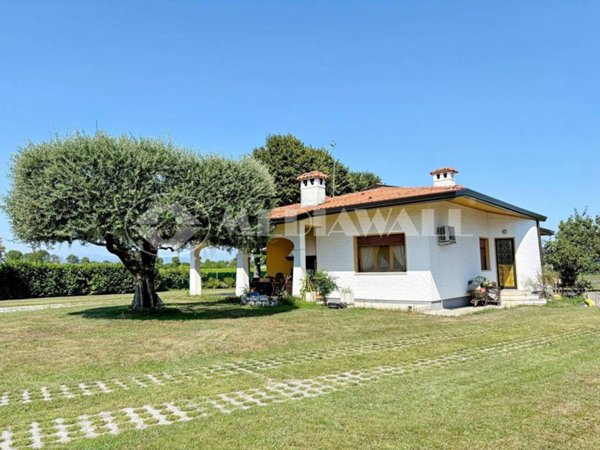 casa indipendente in vendita a San Quirino in zona San Foca