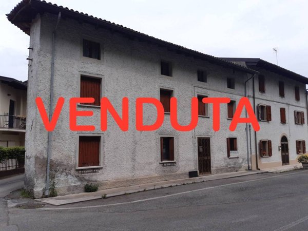 casa indipendente in vendita a San Vito al Tagliamento in zona Rosa