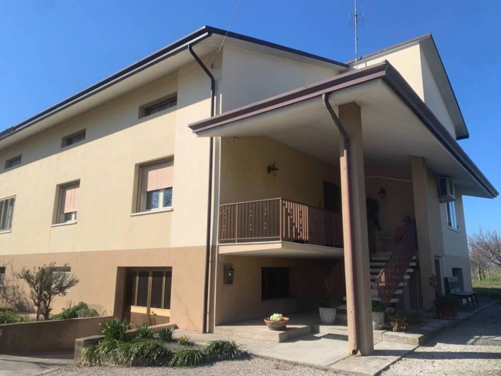 casa indipendente in vendita a San Vito al Tagliamento in zona Savorgnano