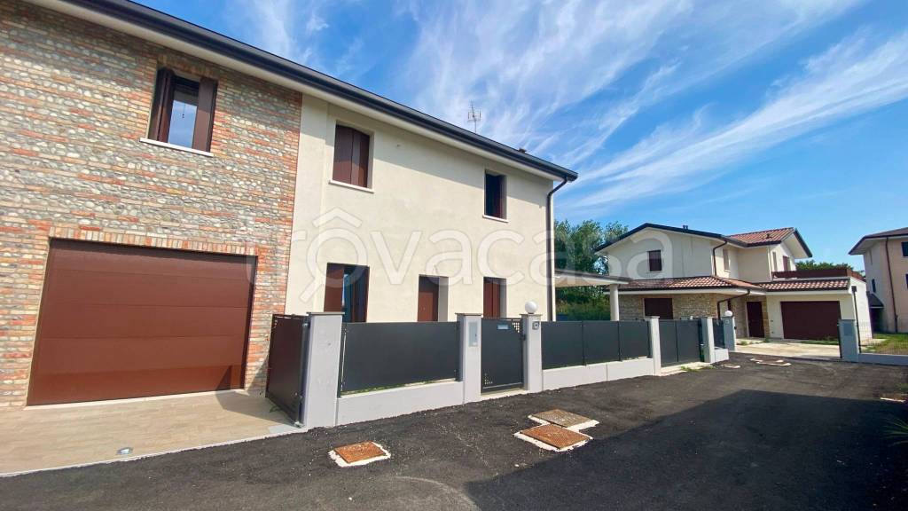 casa indipendente in vendita a San Vito al Tagliamento