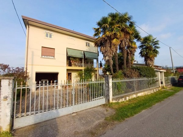 casa indipendente in vendita a San Vito al Tagliamento in zona Prodolone
