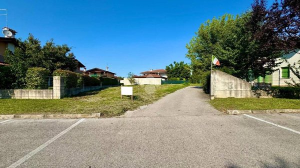 bifamiliare in vendita a San Vito al Tagliamento in zona Prodolone
