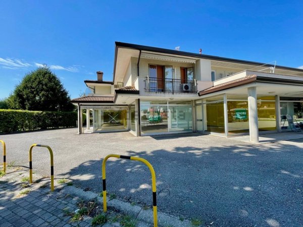 locale commerciale in vendita a San Vito al Tagliamento