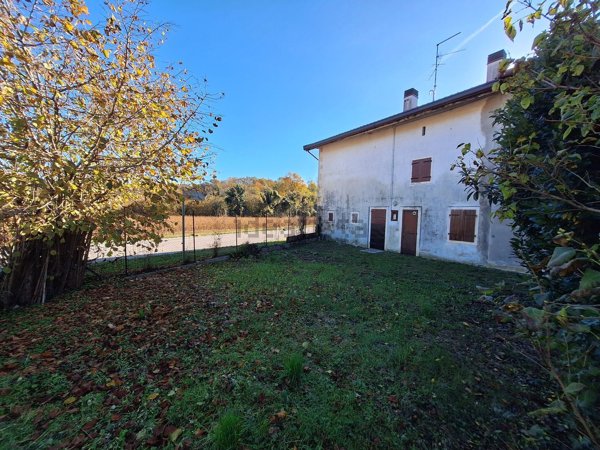 casa indipendente in vendita a Sequals in zona Solimbergo