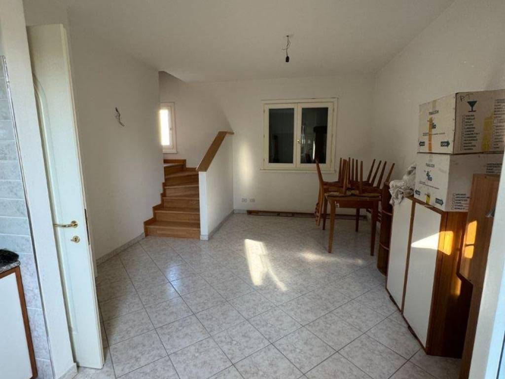 casa indipendente in vendita a Sequals in zona Lestans